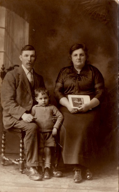 Henry and Mary Ann Hunter (nee Wright) and one of their sons